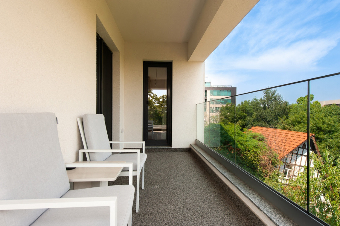 de inchiriat apartament cu 4 camere in zona Baneasa 