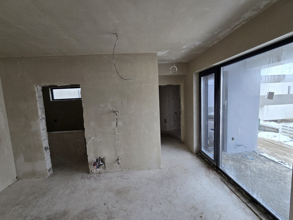 Vila 5 camere Tunari de vanzare