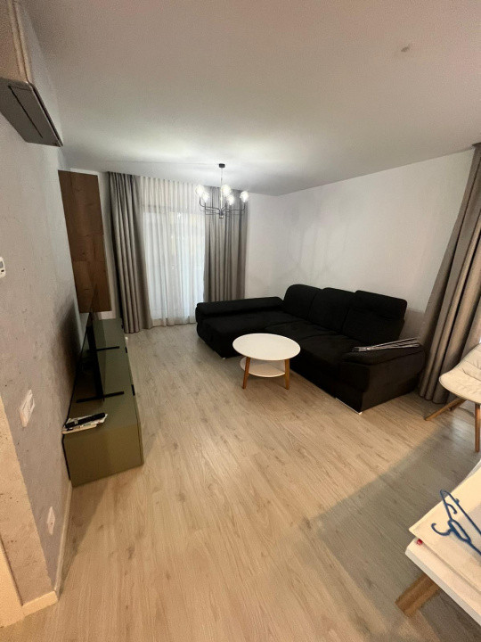 de inchiriat apartament cu 3 camere in zona Morarilor/ Hercesa Vivenda