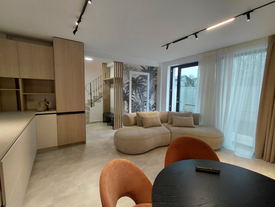 Casa  noua 4 camere Pipera semimobilata 