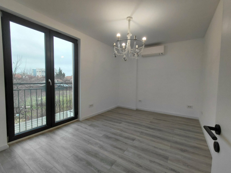 Casa  noua 4 camere Pipera semimobilata 