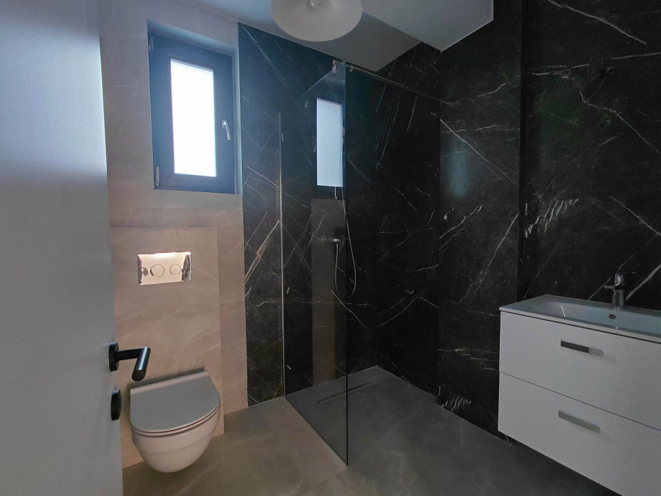 Casa  noua 4 camere Pipera semimobilata 