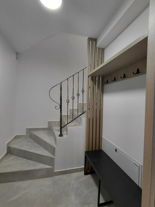 Casa  noua 4 camere Pipera semimobilata 