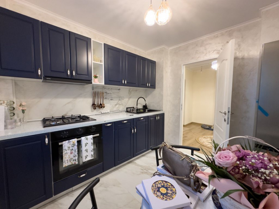 de inchiriat apartament 3 camere zona Dristor