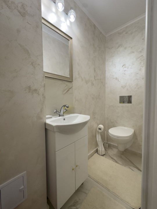 de inchiriat apartament 3 camere zona Dristor