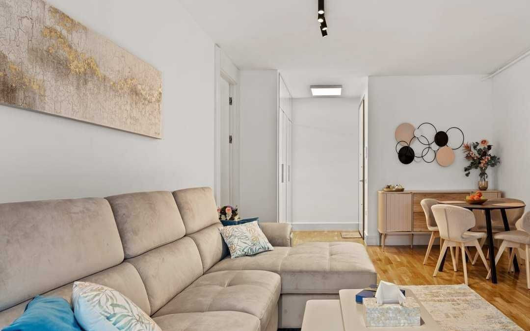 Inchiriere 2 camere - 102 The Address, etaj 7, parcare subterana