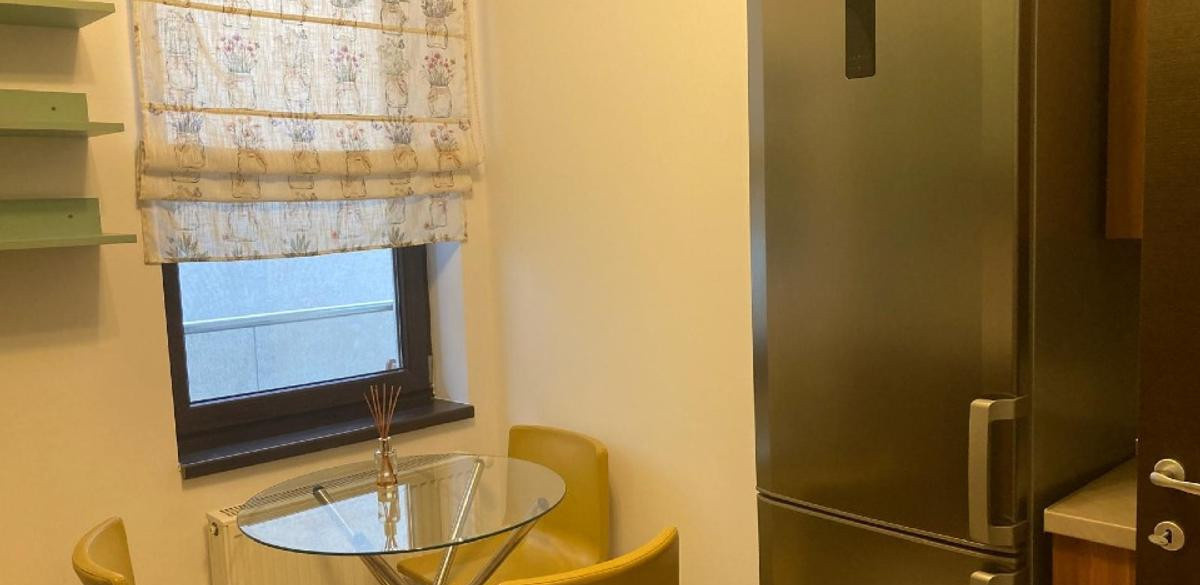 Inchiriere 2 camere decomandat, Aviatiei, parcare subterana