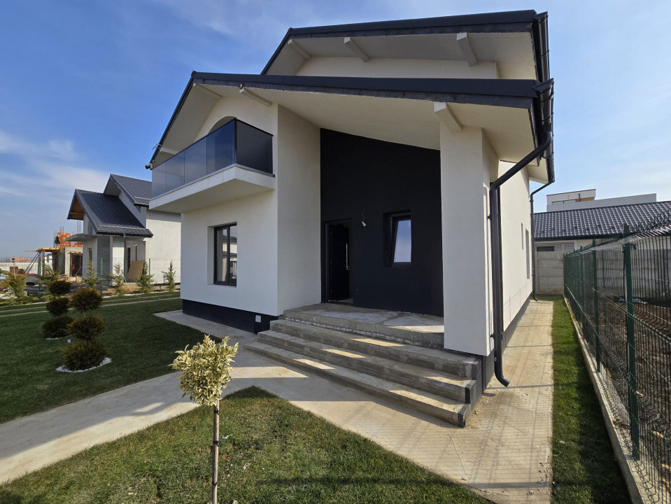 Casa EcoSmart 5 camere Tunari de vanzare 