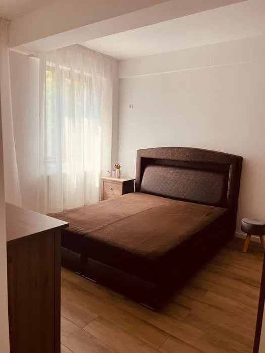 Închiriere apartament 2 camere zona Grivița - Domenii