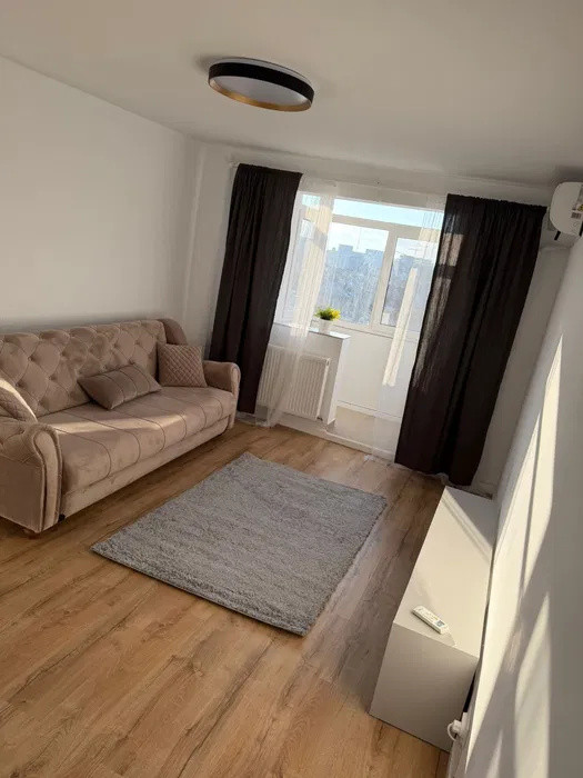 de inchiriat apartament cu 2 camere  in zona Victoriei 