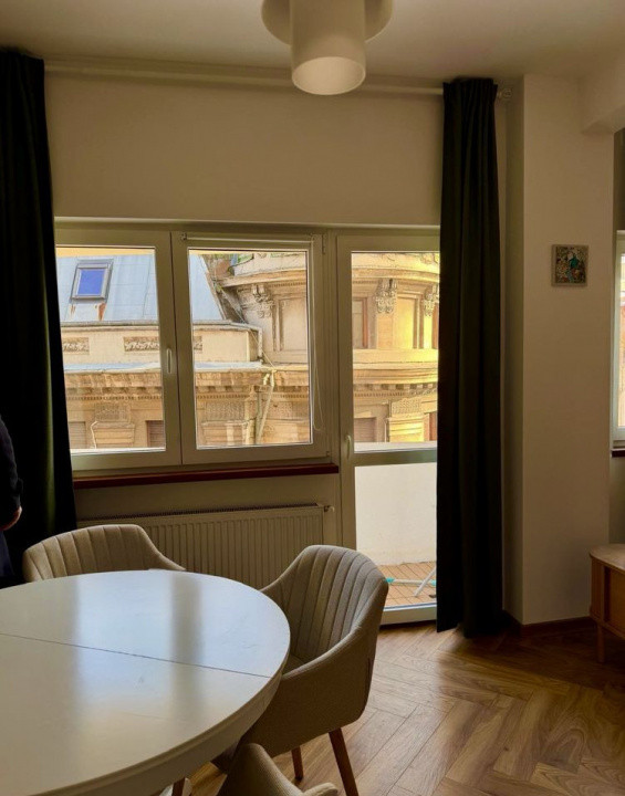 Apartament 3 camere, Universitate, 2 balcoane, 2 bai