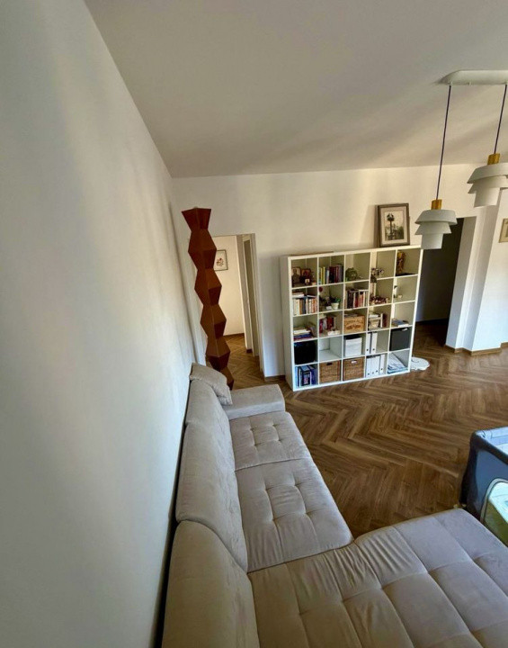 Apartament 3 camere, Universitate, 2 balcoane, 2 bai