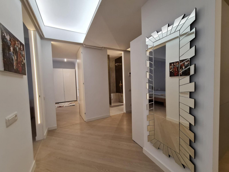 de inchiriat apartament 3 camere in Cortina North