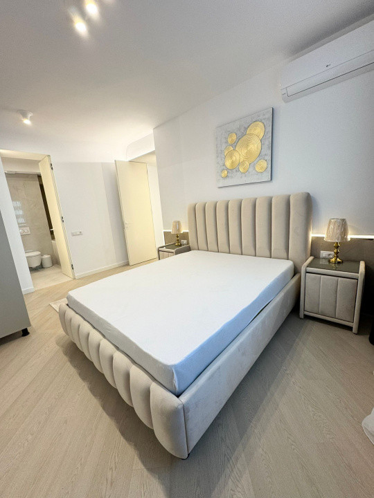 de inchiriat apartament 3 camere in Cortina North