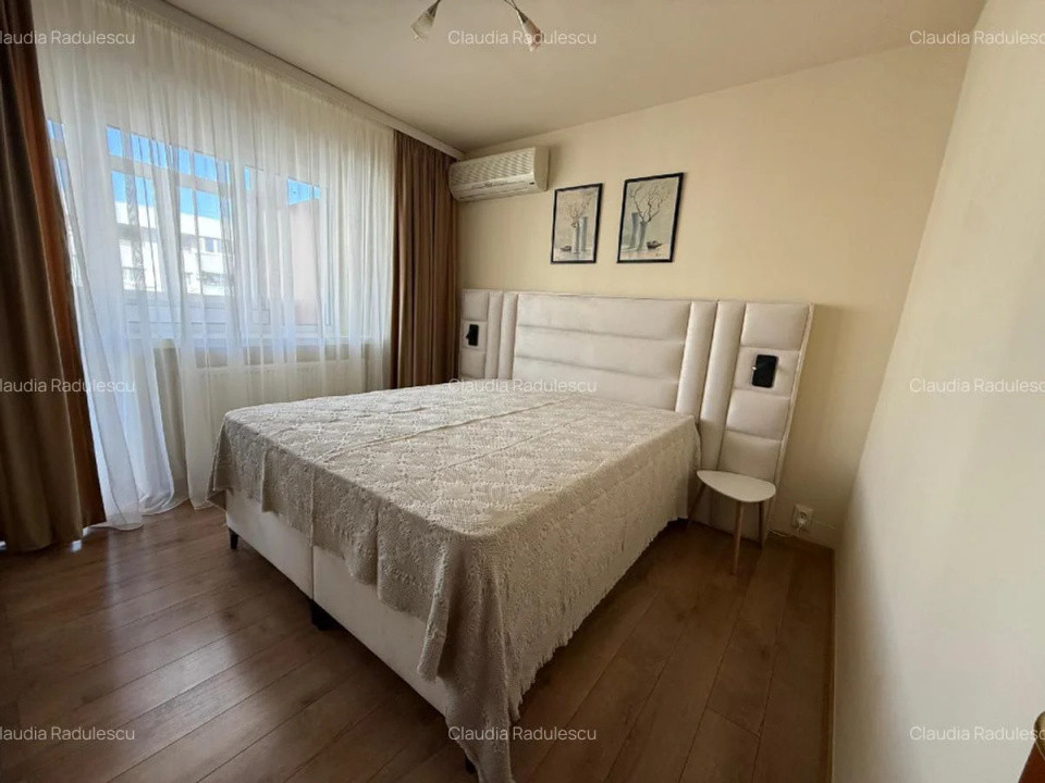 Inchiriez apartament de 4 camere in zona Nicolae Titulescu