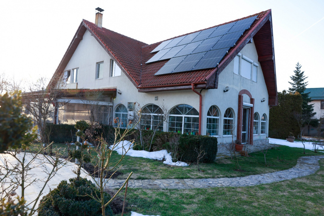 Vilă spațioasă cu piscină, saună și seră – Corbeanca