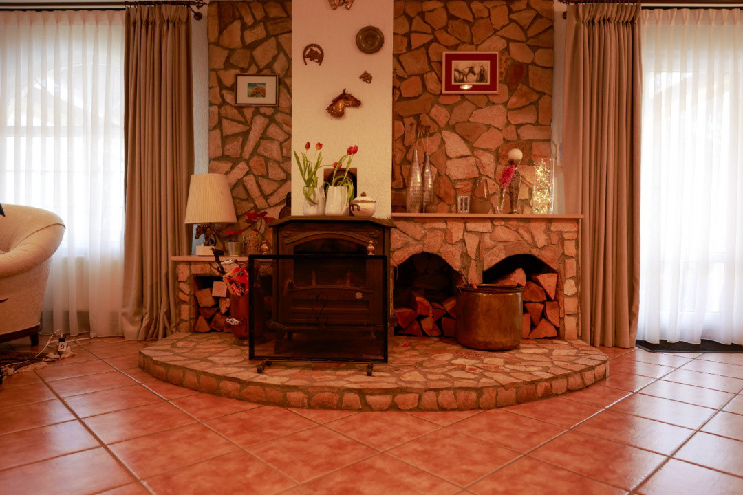 Vilă spațioasă cu piscină, saună și seră – Corbeanca