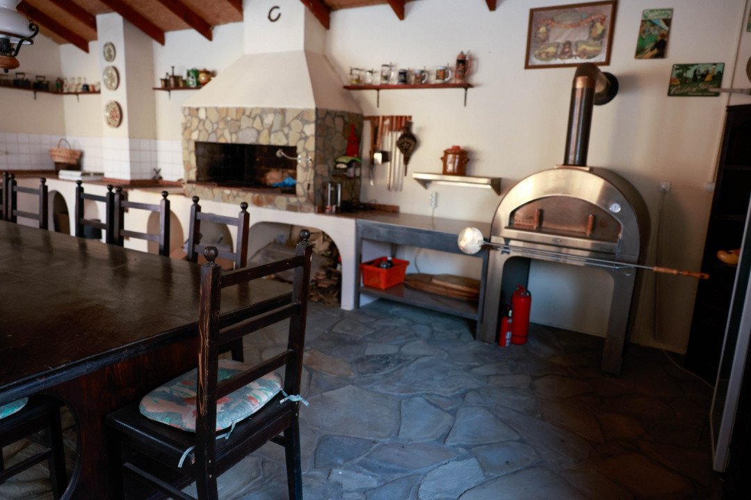 Vilă spațioasă cu piscină, saună și seră – Corbeanca