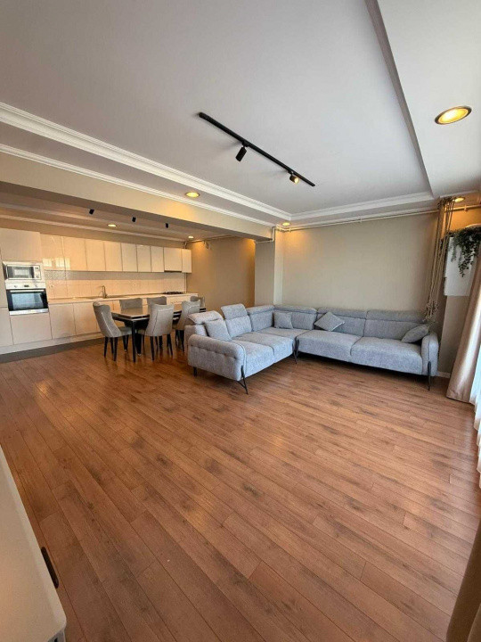 Inchiriere Penthouse 3 camere | 102 mp utili + terasa 74 mp