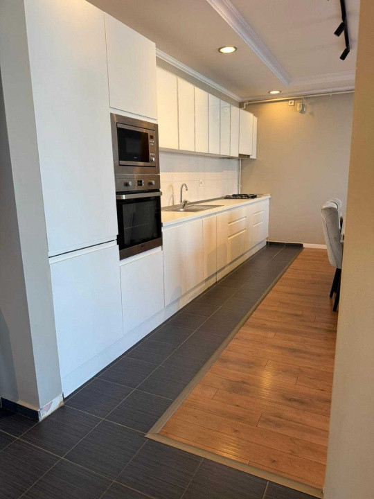 Inchiriere Penthouse 3 camere | 102 mp utili + terasa 74 mp