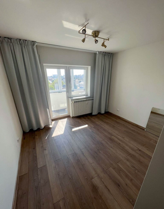 Apartament 4 camere, Unirii, potrivit birou