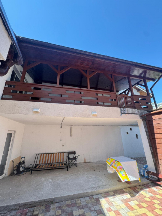 Închiriere vilă 4 camere