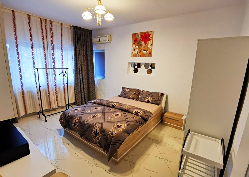 De inchiriat apartament decomandat cu 3 camere  in Dorobanti 