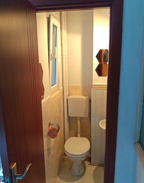 De inchiriat apartament decomandat cu 3 camere  in Dorobanti 