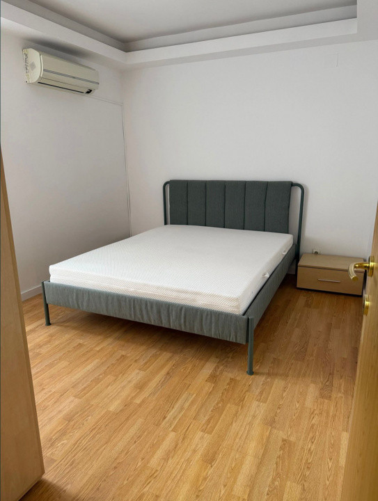 de inchiriat casa / vila  cu 5 camere  pe Bulevardul Expoziției