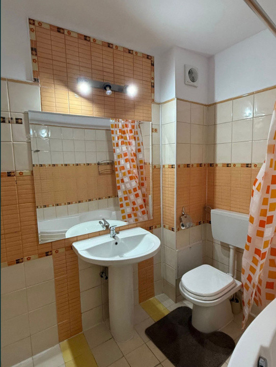 de inchiriat casa / vila  cu 5 camere  pe Bulevardul Expoziției