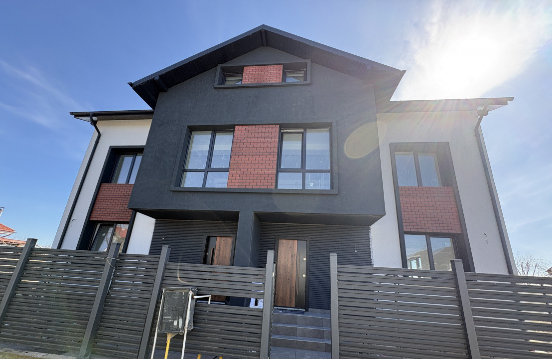 Vila 6 camere tip duplex Balotesi de vanzare