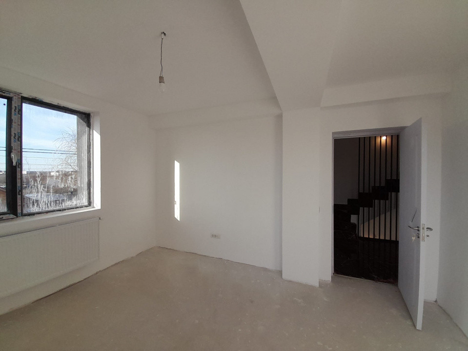 Vila 6 camere tip duplex Balotesi de vanzare