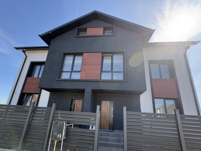 Vila 6 camere tip duplex Balotesi de vanzare