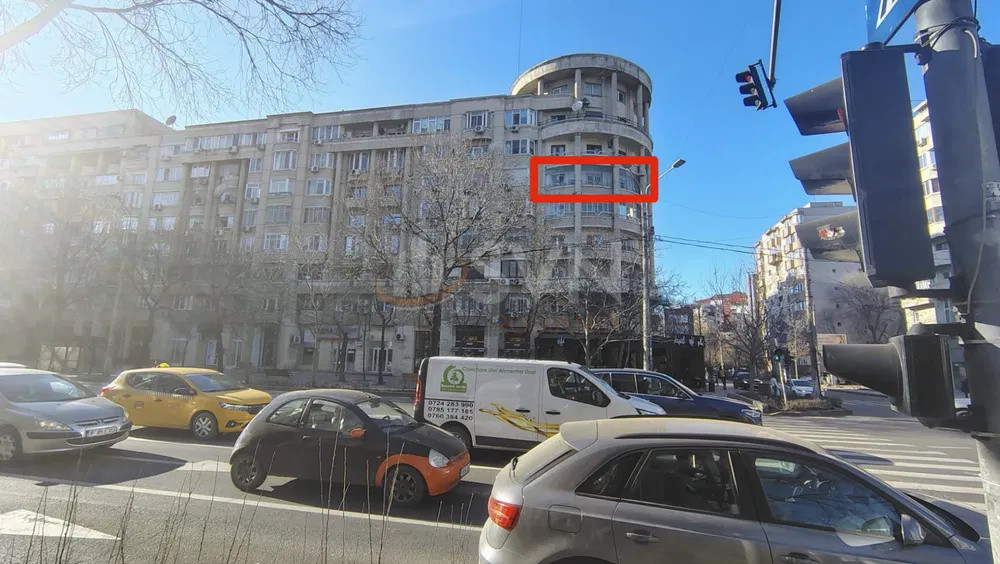 apartament decomandat de inchiriat cu 3 camere  in zona Decebal 