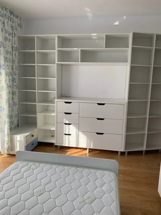 apartament decomandat de inchiriat cu 3 camere  in zona  Mihai Bravu 