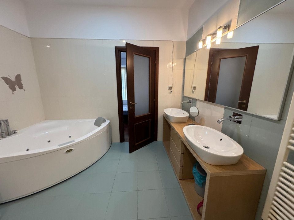 apartament decomandat de inchiriat cu 3 camere  in Herastrau 