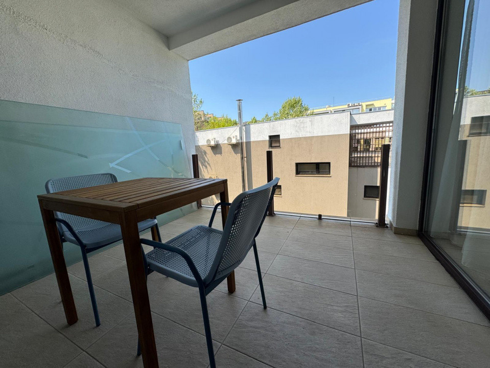 apartament decomandat de inchiriat cu 3 camere  in Herastrau 