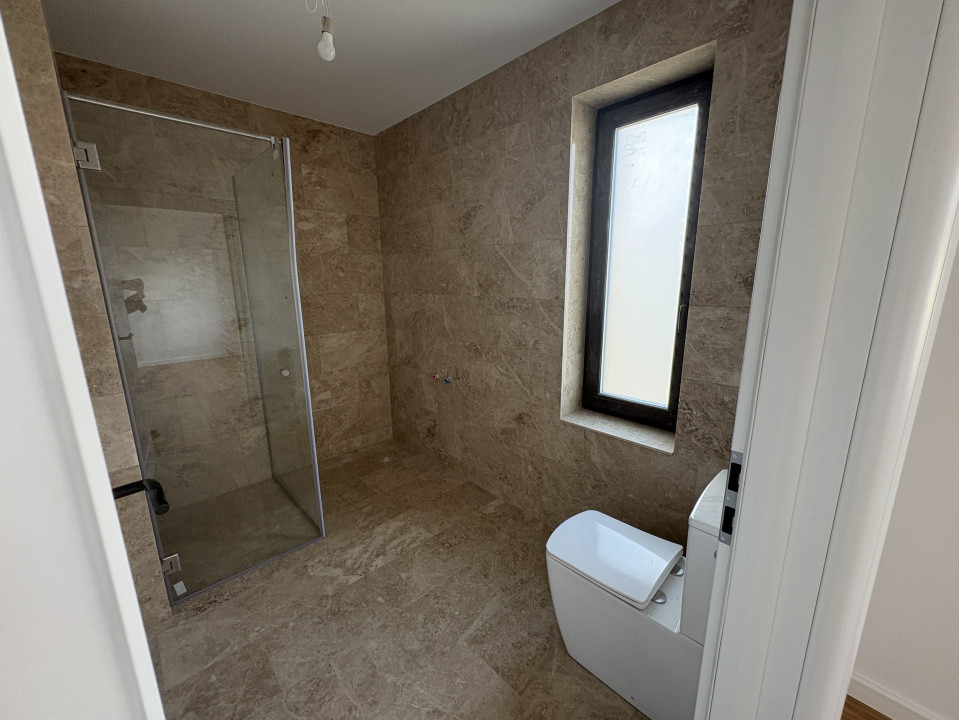 Vila lux tip duplex 5 camere Otopeni de vanzare