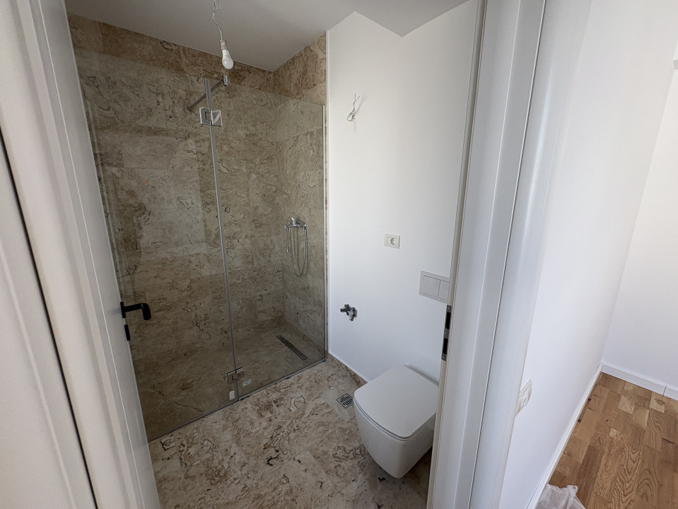 Vila lux tip duplex 5 camere Otopeni de vanzare