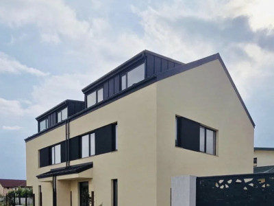 Vila lux tip duplex 5 camere Otopeni de vanzare