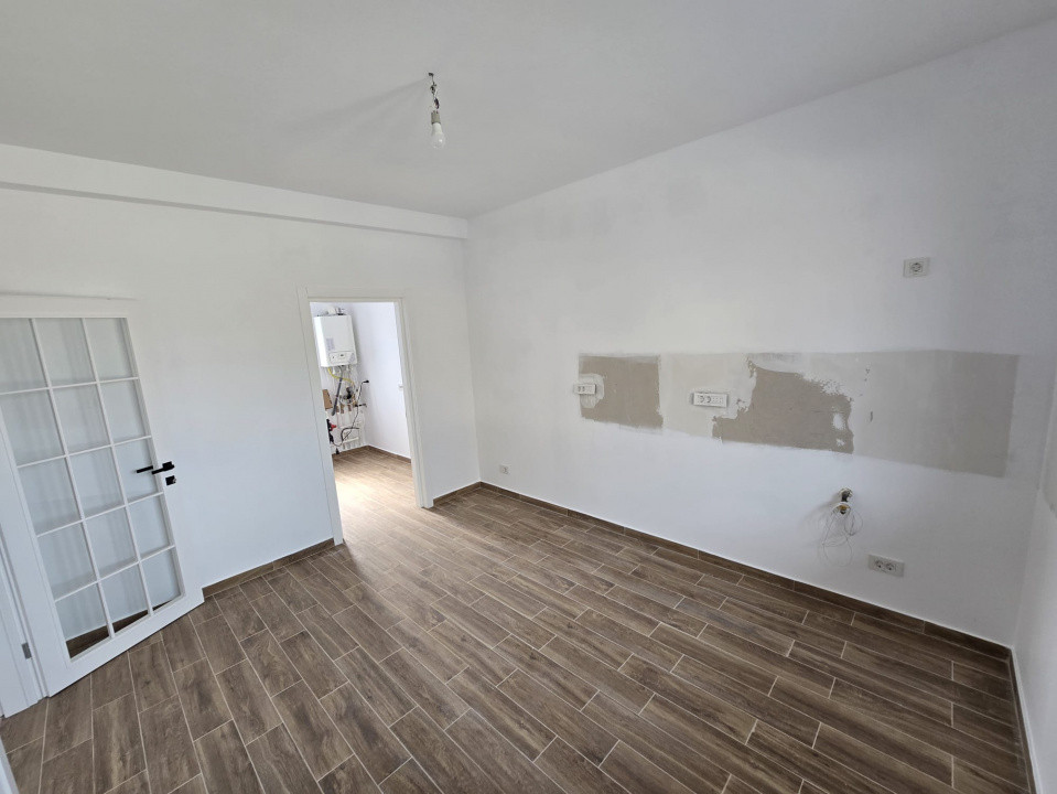 Vila 4 camere Tunari cartierul scriitorilor De vanzare