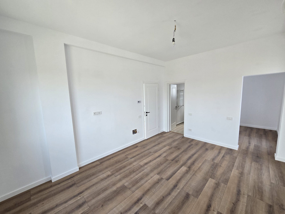 Vila 4 camere Tunari cartierul scriitorilor De vanzare