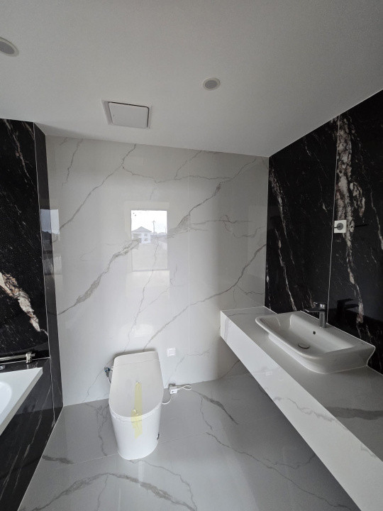 Vila 7 camere cu terasa panoramica Tunari de Vanzare