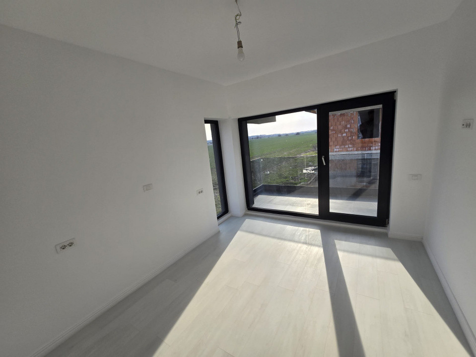 Vila 4 camere Tunari de vanzare