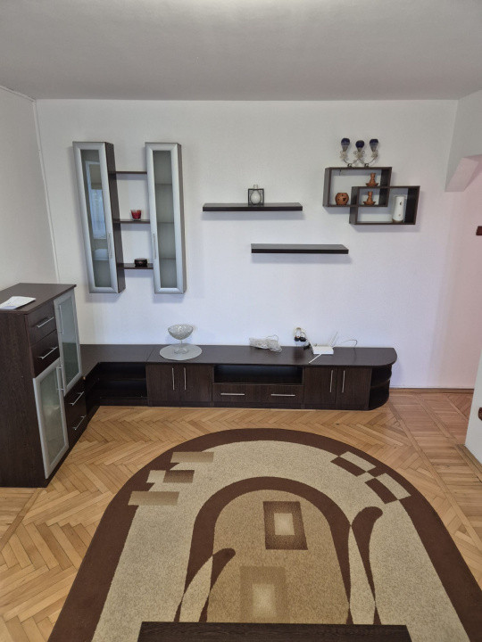 Apartament 3 camere,zonă -Gara de Nord