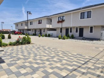 Casa tip duplex Otopeni de vanzare