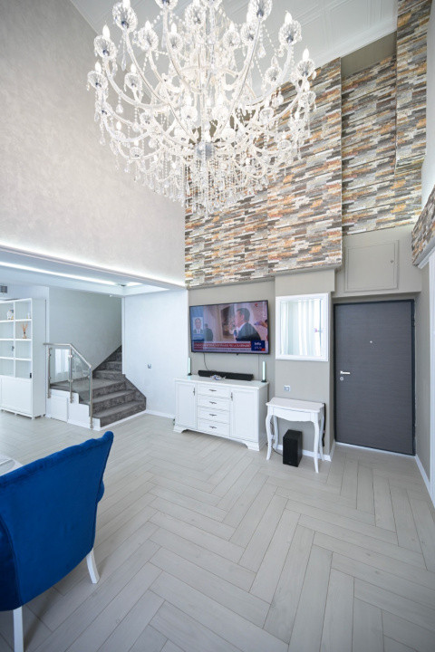 Penthouse spectaculos cu terasa, sala, sauna in interior