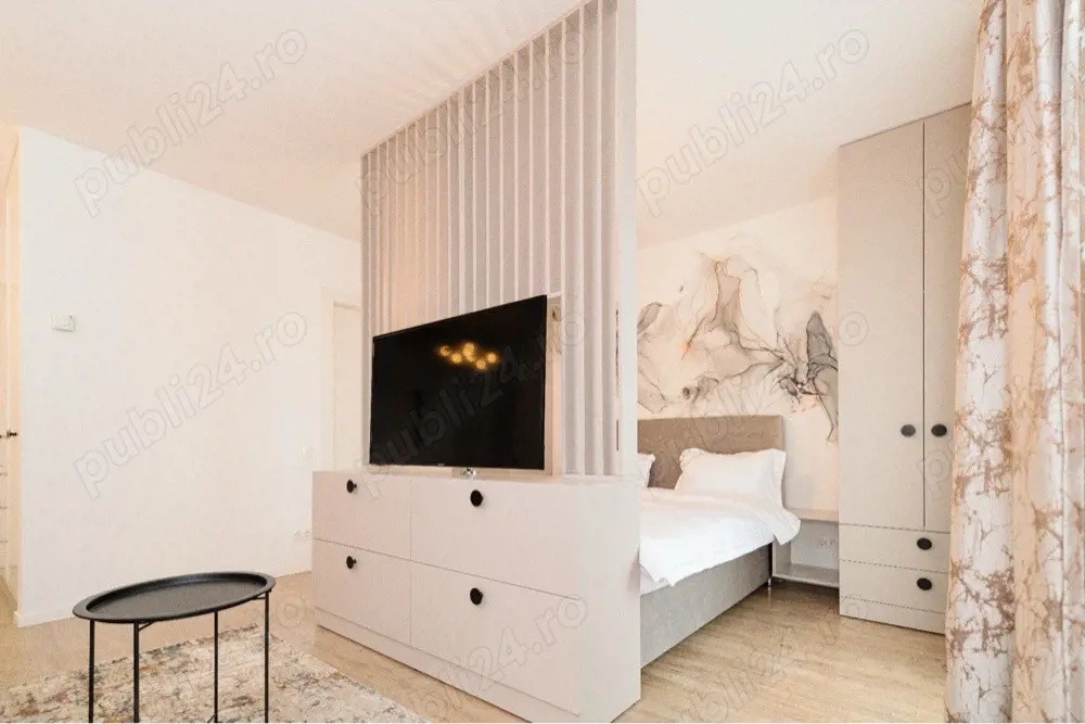 Studio Pipera cu gradina in complex cu promenada