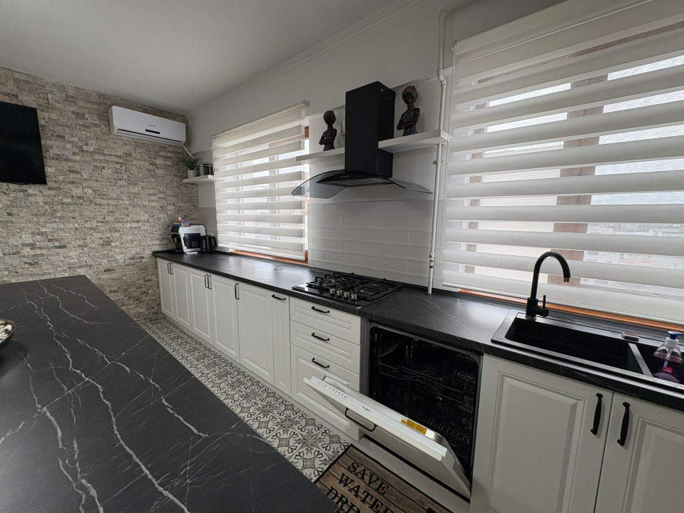 apartament de inchiriat cu 4 camere  in zona  Bucurestii Noi 