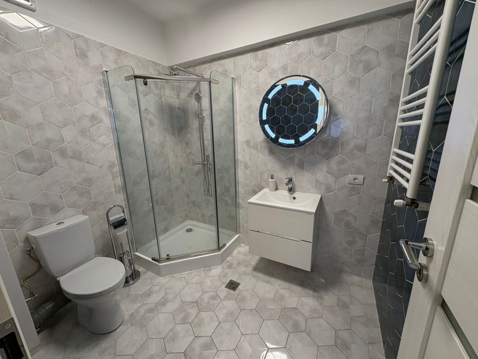 apartament de inchiriat cu 4 camere  in zona  Bucurestii Noi 